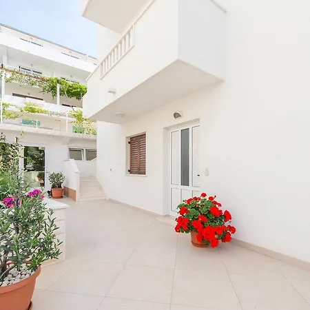 Nikolina Lägenhet *