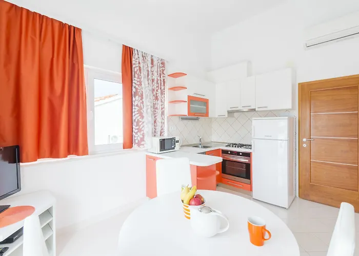 Nikolina * 흐바르