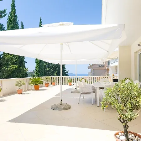 Апартаменты Nikolina *