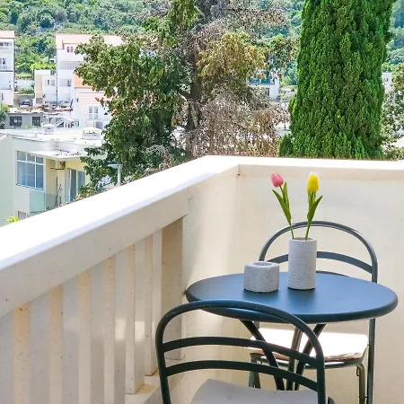 Nikolina Апартаменты