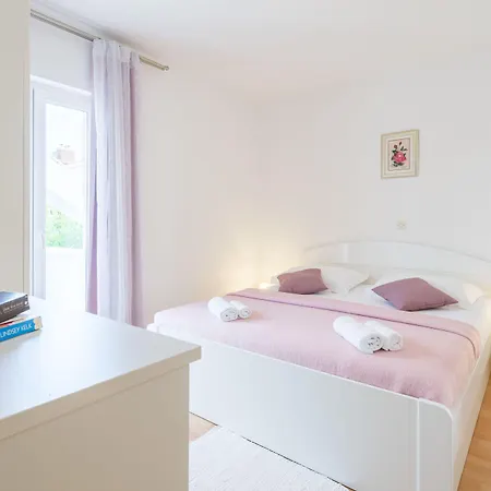 Apartment Nikolina Hvar Town