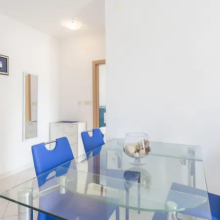 Nikolina Apartment Hvar Town