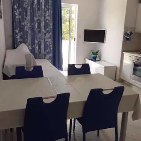 Nikolina Apartment
