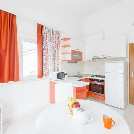 Nikolina * Hvar Town