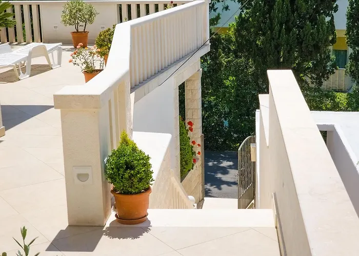 Nikolina * Hvar Town