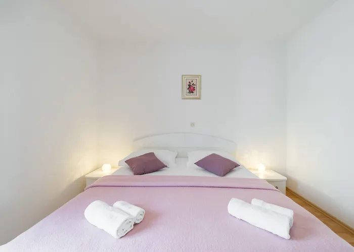 Nikolina Appartement