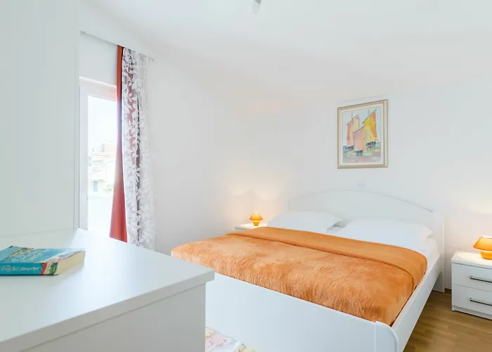 Nikolina Appartement